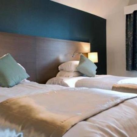The Portland Hotel Wetherspoon Честерфилд Экстерьер фото